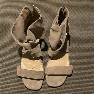 Elegant Tan Women's Sandals